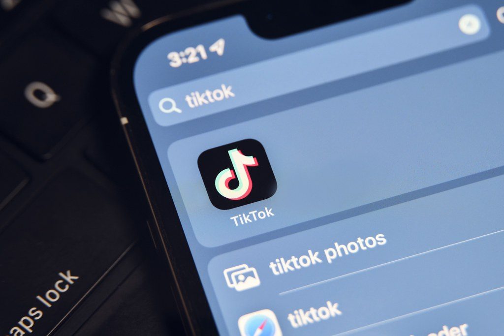 tiktok cuts jobs in us e commerce division