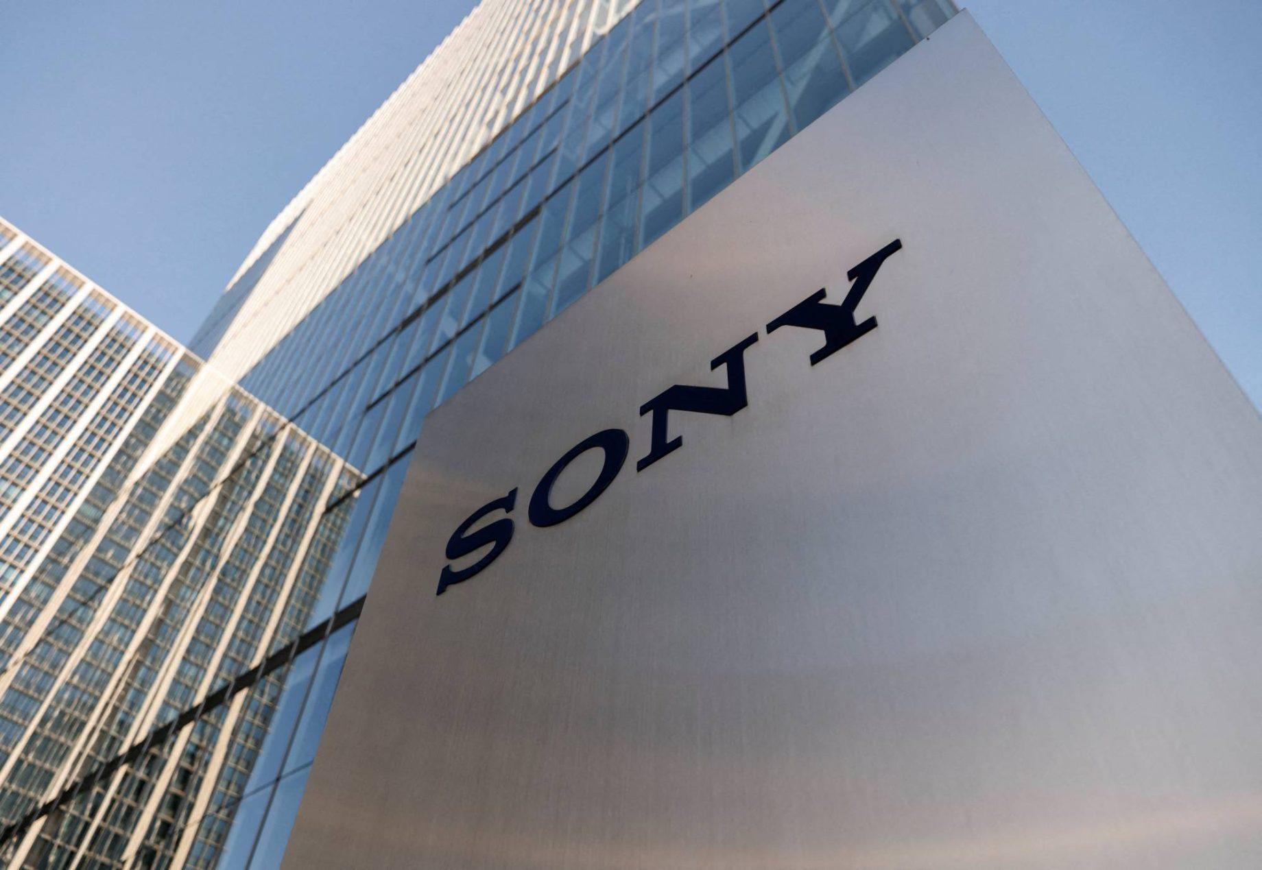 sony financial group shares soar nearly 16% on debut