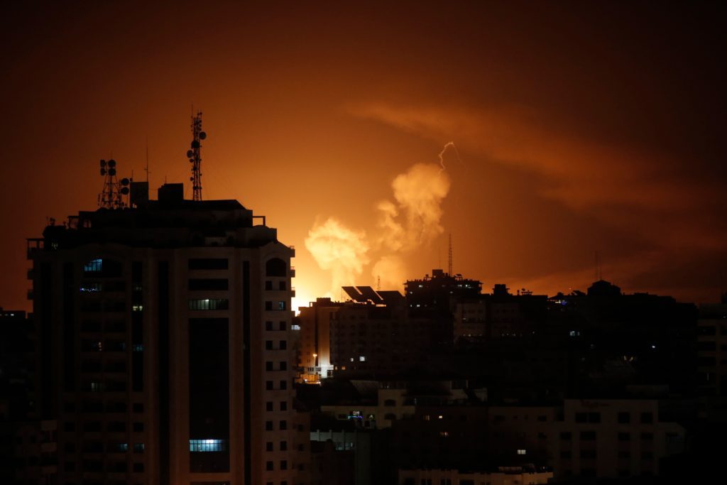 israel launches air strikes on gaza after ceasefire breach