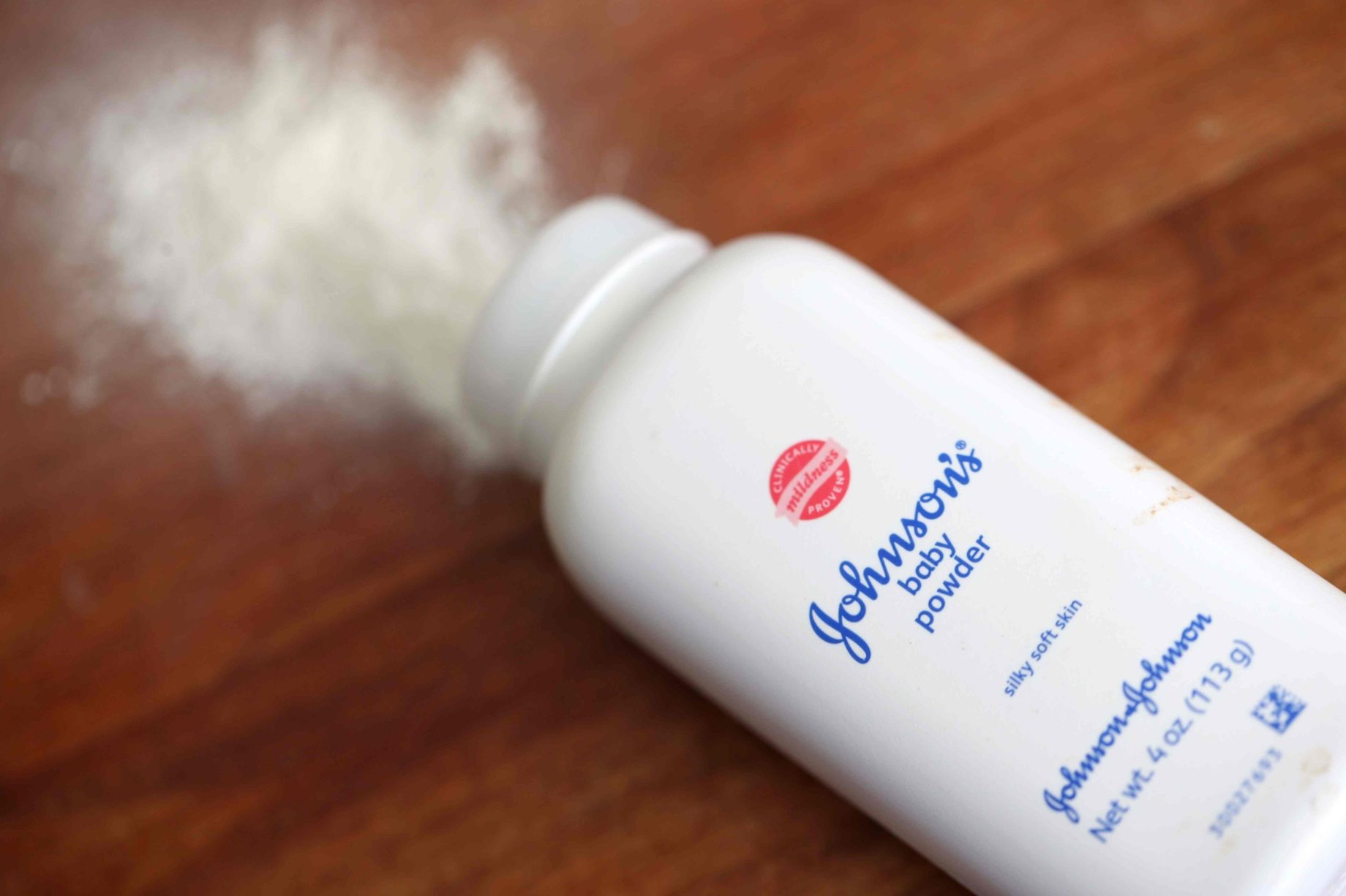 johnson & johnson faces major uk talcum powder lawsuit