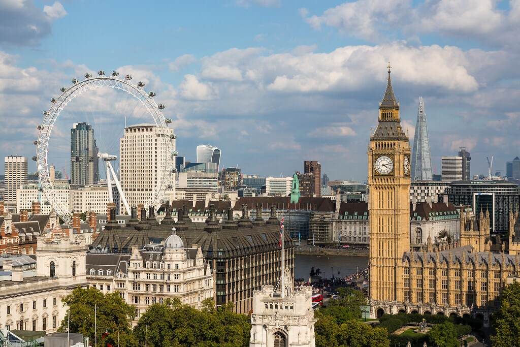 london prepares to introduce overnight tourist tax
