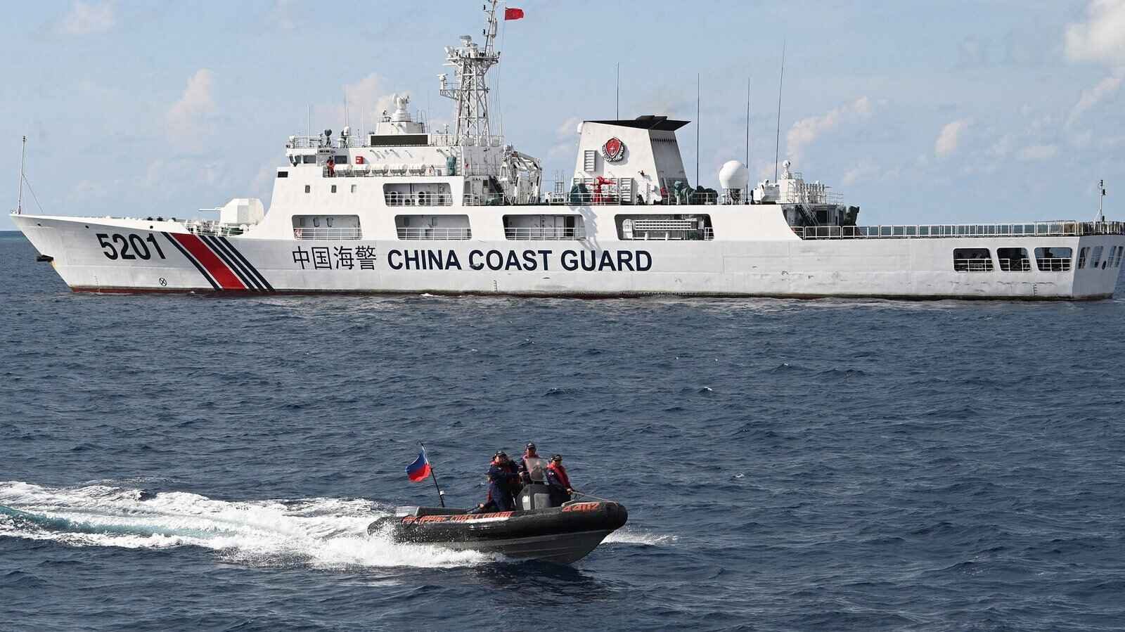 chinese, japanese coast guards clash near disputed islands