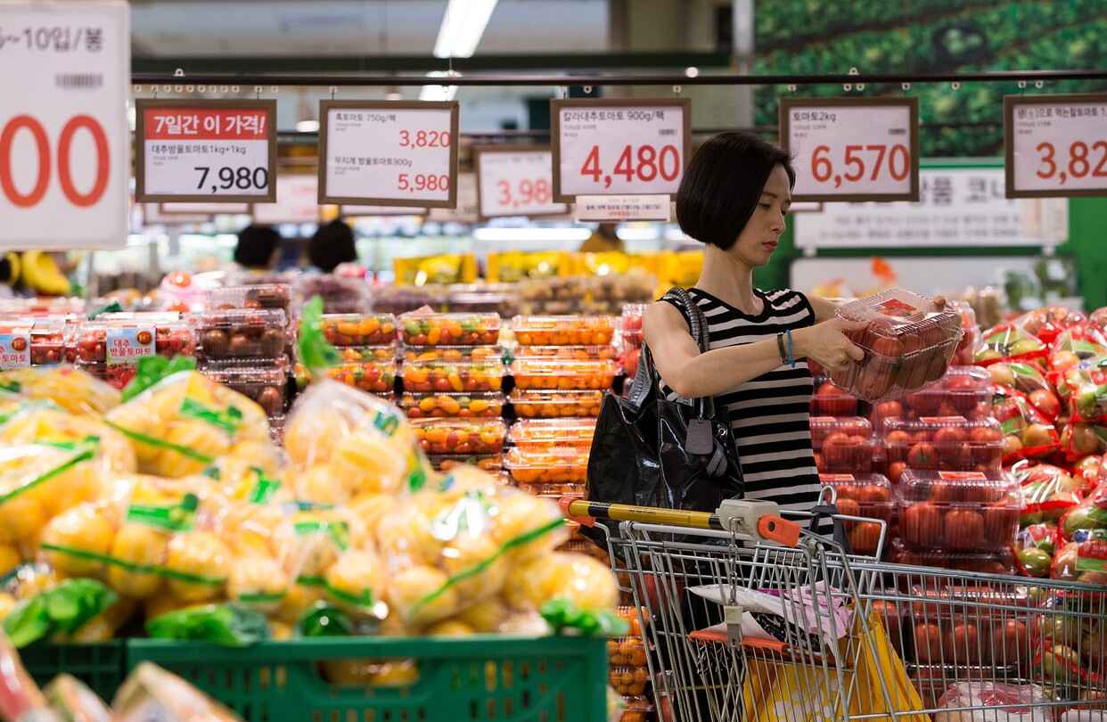 south korea sees surprise q4 gdp slump