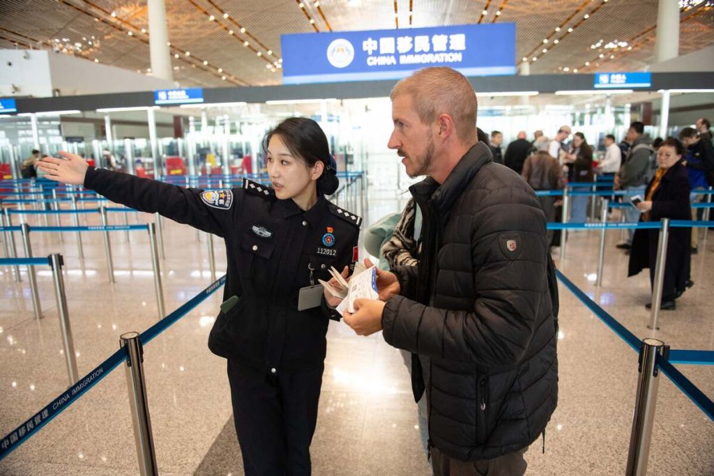 china eases visas (1)