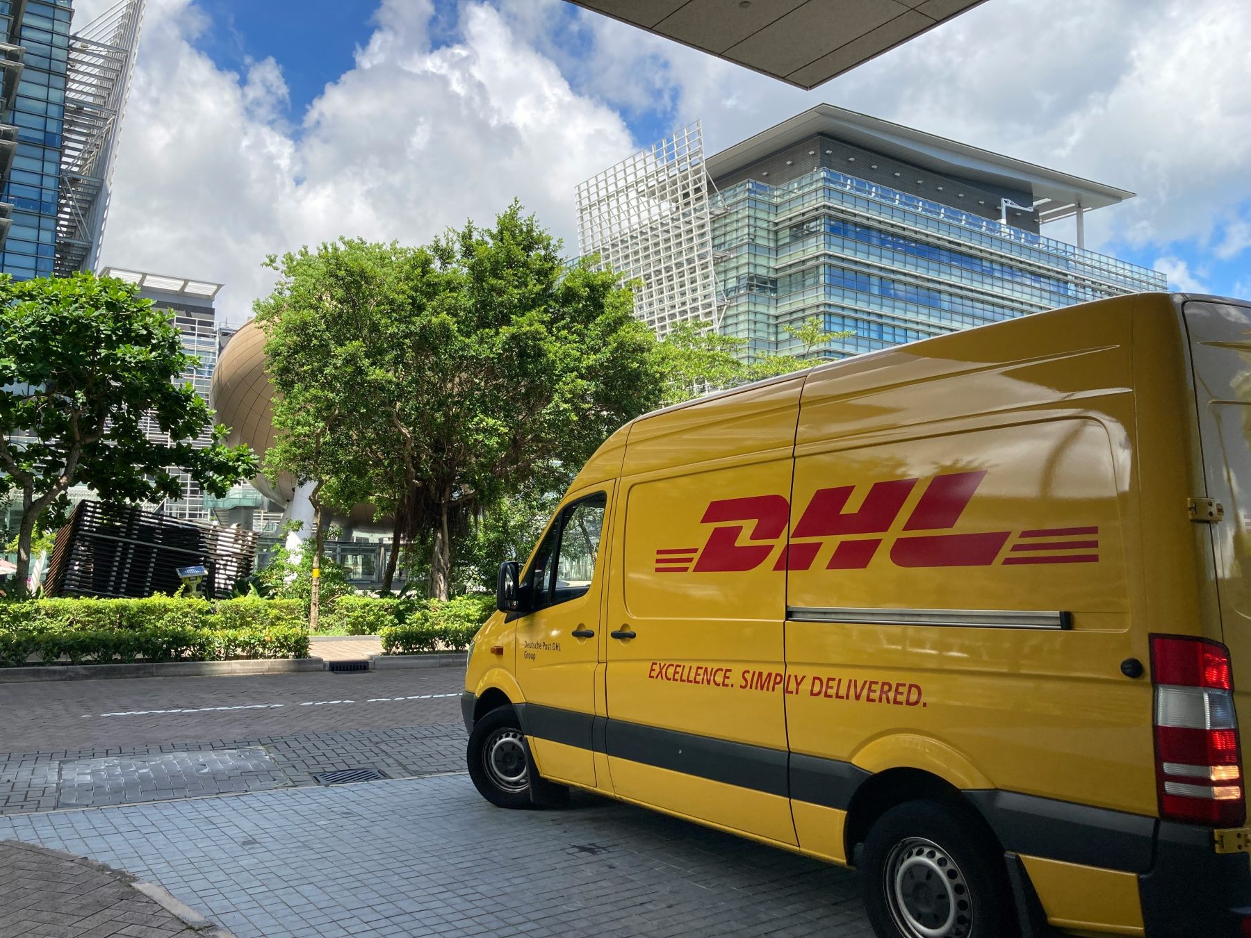 dhl