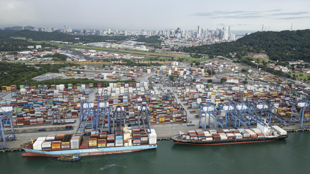 panama canal ports