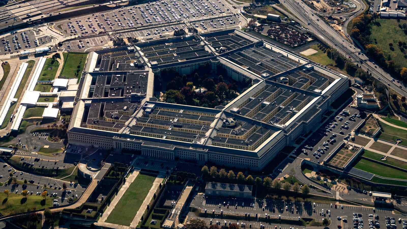 pentagon warns anthropic over ai restrictions