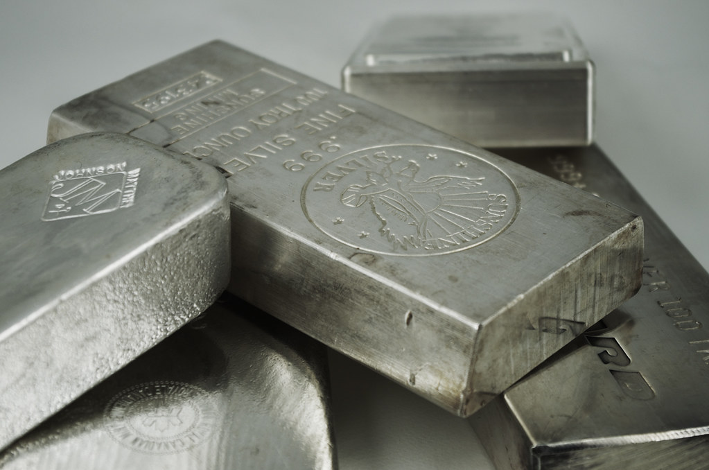silver plunges amid record volatility