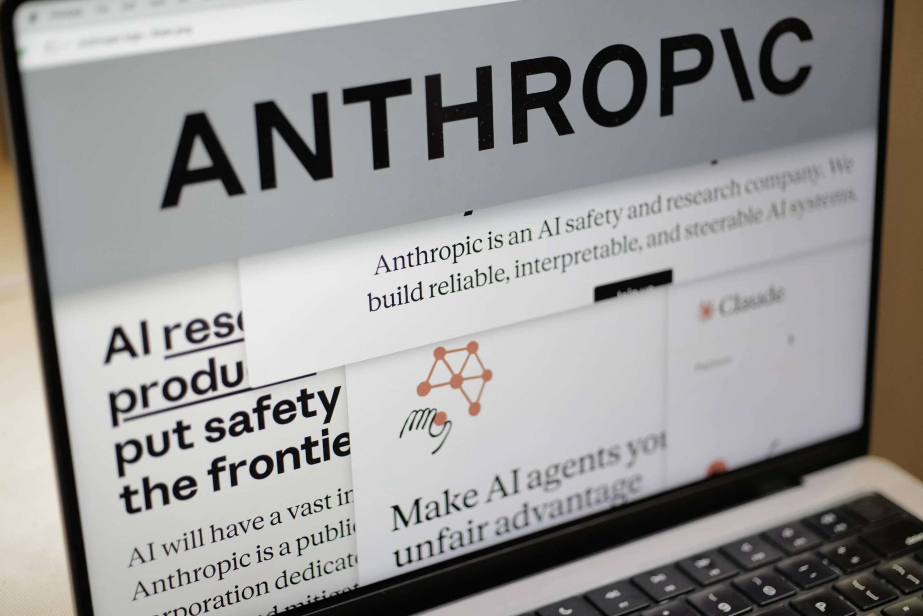anthropic hires weapons expert to block ai misuse