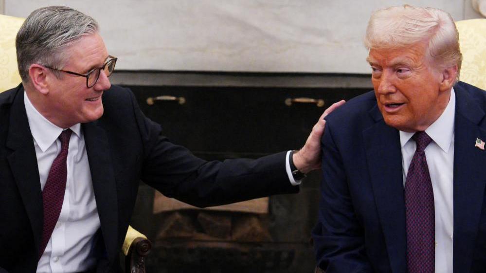 starmer trump call focuses on hormuz crisis