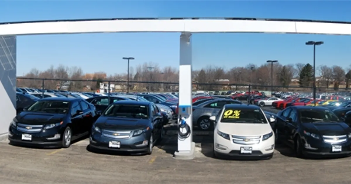 File:Phillips Chevrolet's Solar Charging Station for Electric Vehicles.JPG