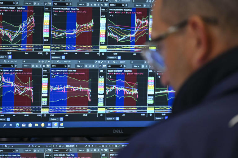 european stocks set to slip on hormuz blockade fears2