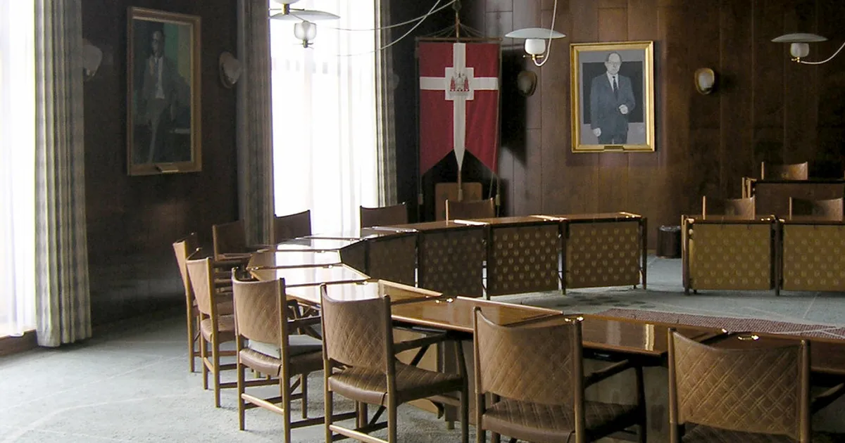 arne jacobsen, aarhus town hall 1937-1942