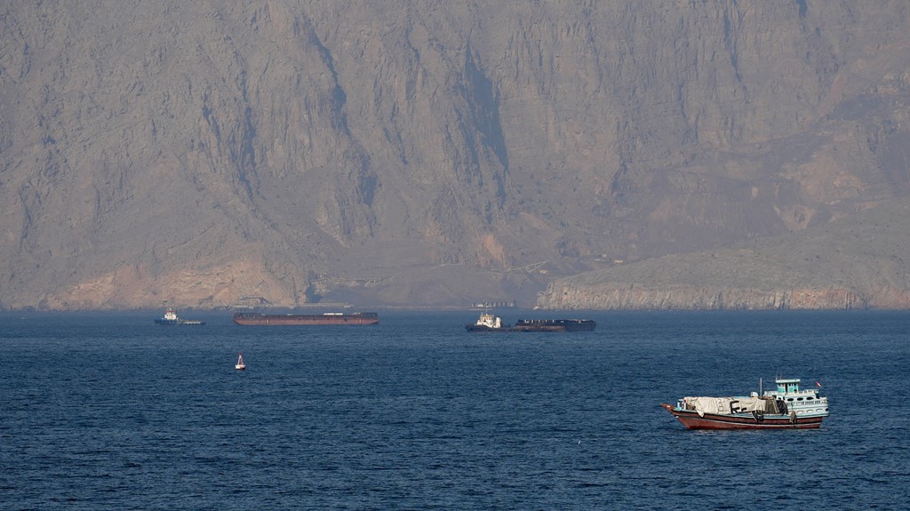 iran halts hormuz traffic over ceasefire breaches