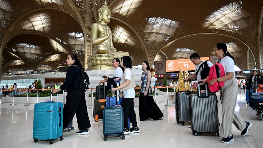 middle east woes drive asians to nearby escapes