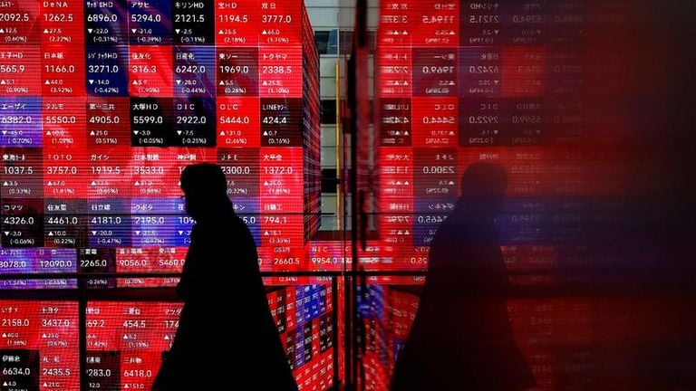 nikkei hits record as trump maintains iran ceasefire