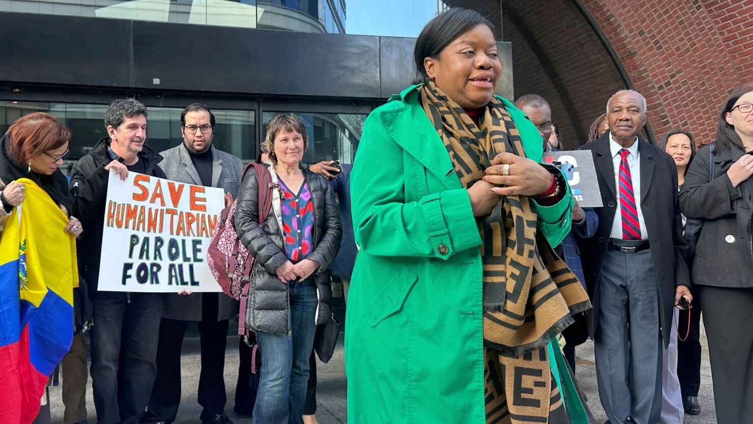 trump loses bid to end biden migrant programme