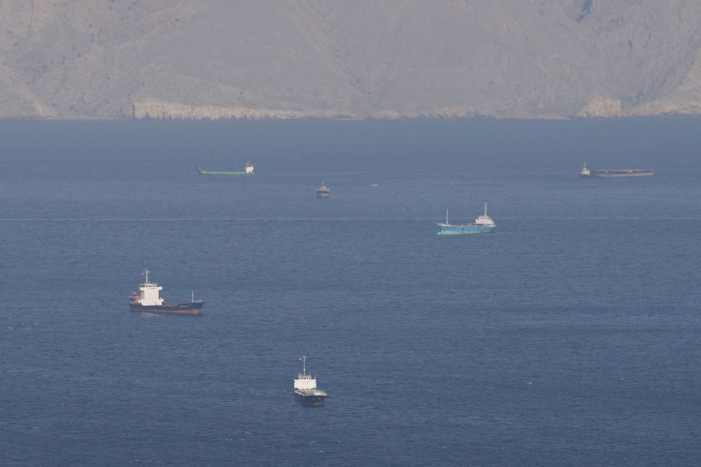 us navy seizes iranian ship