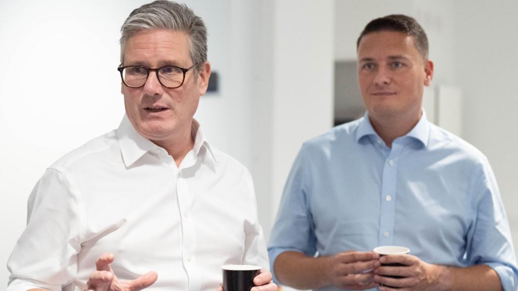 starmer meets streeting as labour leadership tensions rise