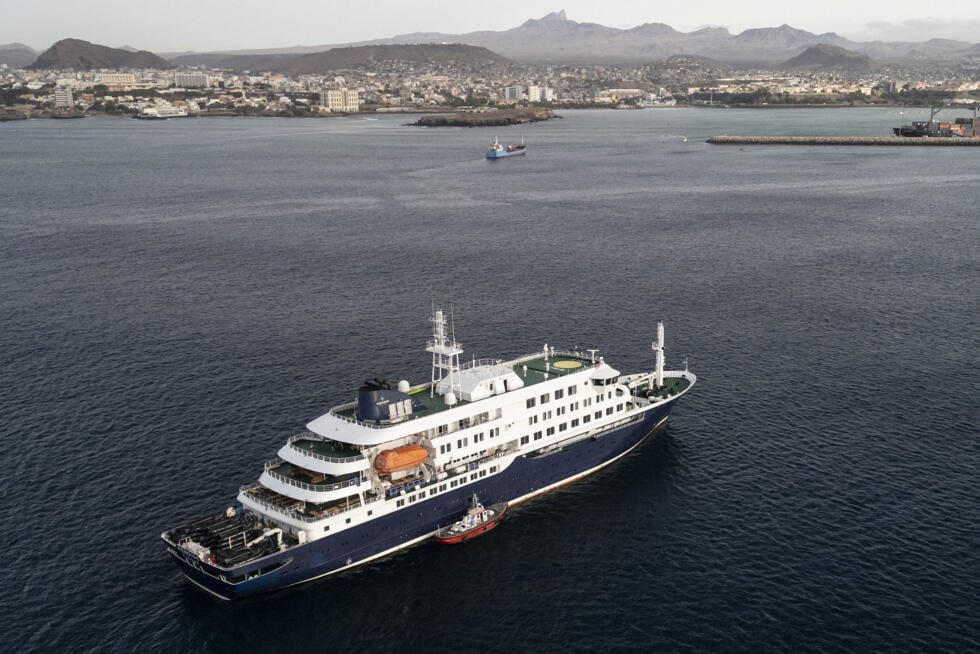 tenerife braces for hantavirus cruise ship's arrival