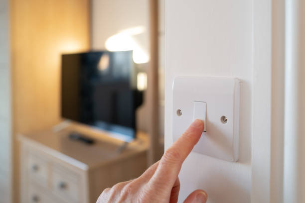 consumers paying hundreds more by staying put with power companies