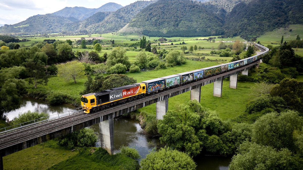 contractor reinstated after retraining as kiwirail backs improved welding standards