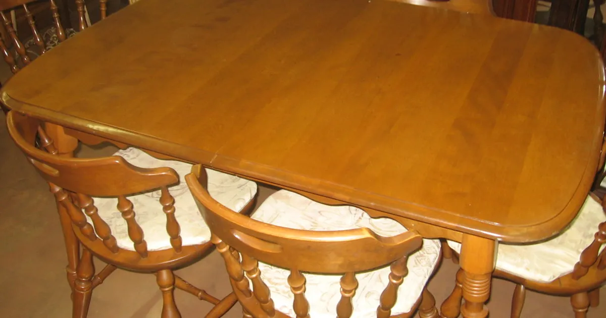 SOLD: Mid-century Rockport Maple dining table and chairs