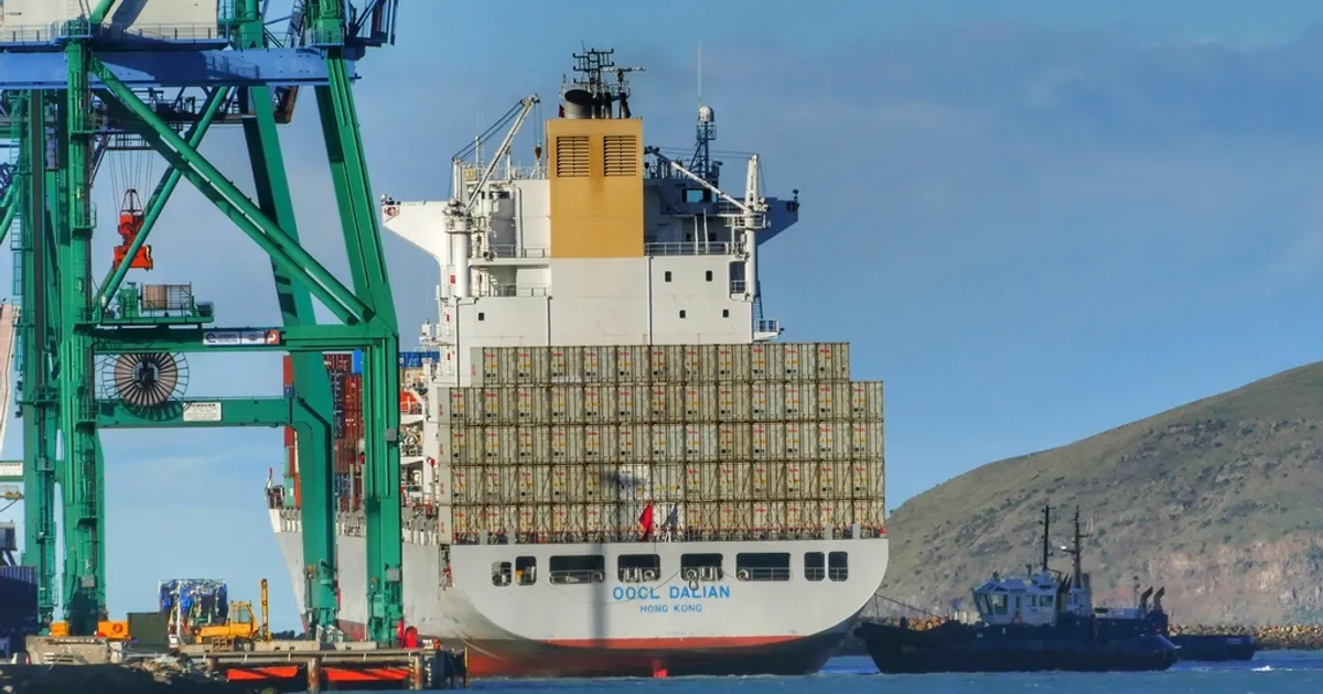 OOCL Dalian Port Lyttelton NZ