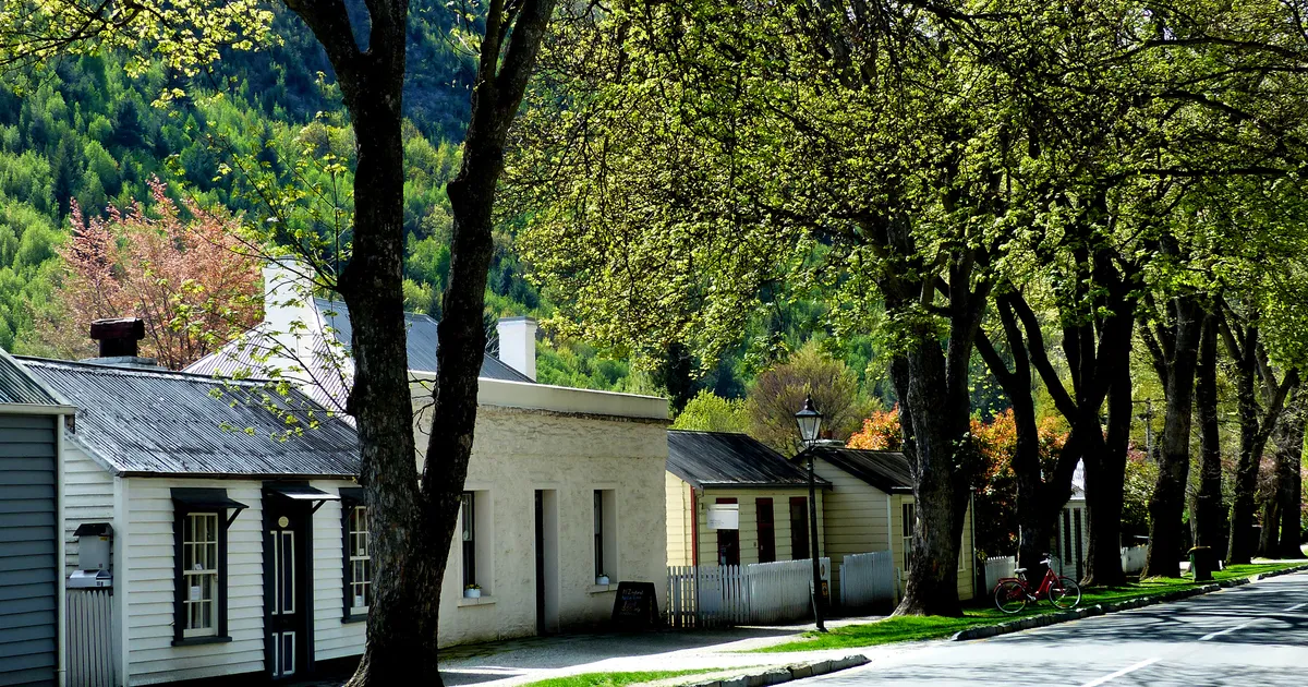 File:Historic Arrowtown Otago NZ (15443667969).jpg