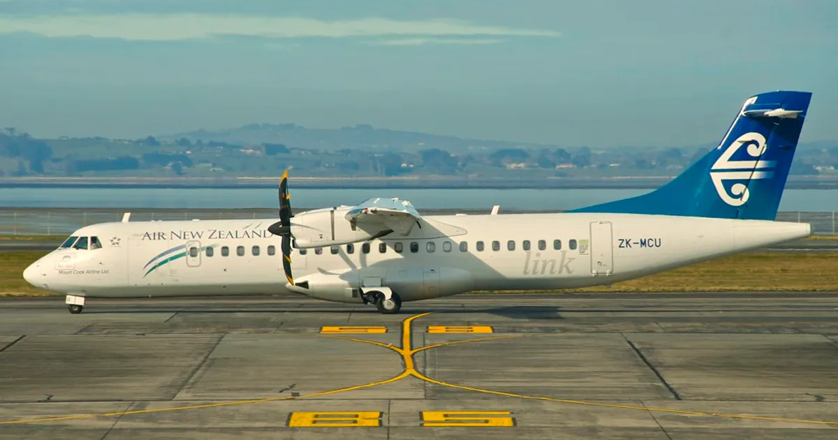 Air New Zealand Link ATR 72-500; ZK-MCU@AKL;11.07.2012/662bb